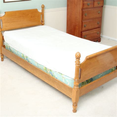 Vintage Maple Twin Bed 